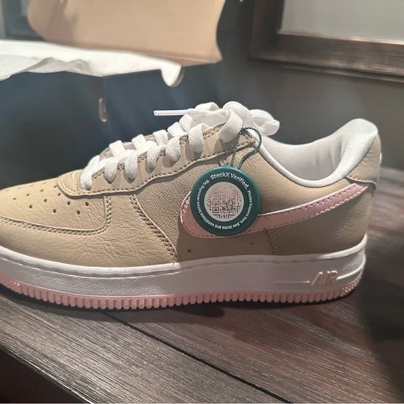 Nike Air Force 1 Low Retro women’s size 7/Men 5.5 Linen - Picture 3 of 9